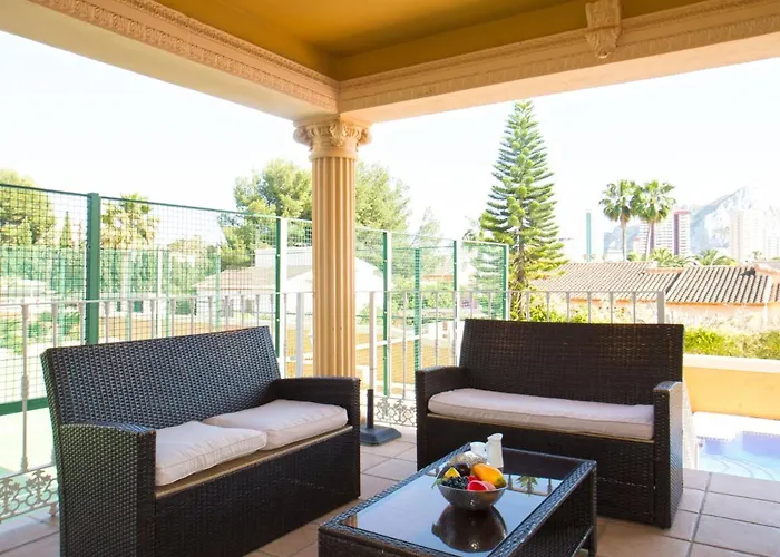 Santanatenis By Interhome קלפה