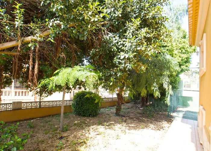 Santanatenis By Interhome קלפה